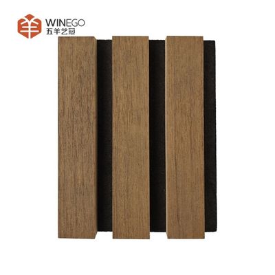 Các tấm âm thanh gỗ slates hiện đại với màu sắc khác nhau cho sự thanh thản tối đa